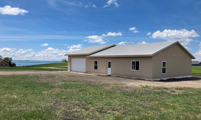 Waubay Casa | M&N Lodge located near Grenville on Beautiful Waubay Lake