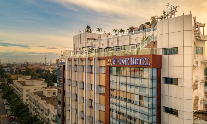 Batam Hotel | M One Hotel