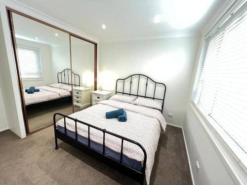 Winston Hills Casa | M Room