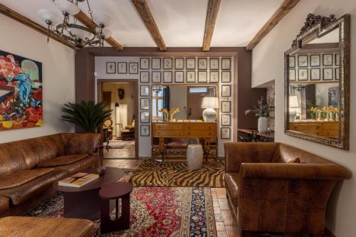 Old Town Hotel | M5 self-service Boutique Hotel
