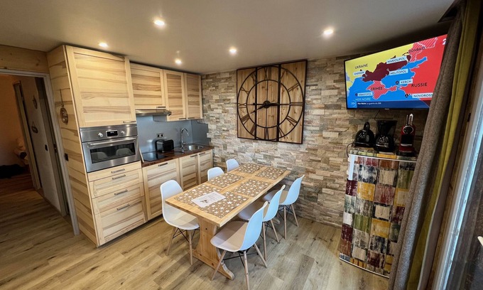Eclose-Ouest Apartamento | ⛷Ma toute belle pépite, Pied des pistes, Piscine&Sauna, golf, résidence 4*