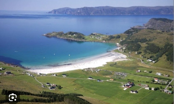 Maloy Apartamento | Maaloey Fjord & Mountain Panorama