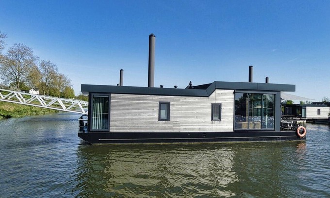 Ohe en Laak Alquiler De Eote | Maasterp - Woonboot 1