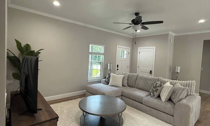 Glen Raven Casa | MacArthur Palace