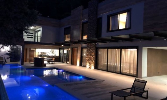 Araras Casa | Macaws... Beautiful house!! Stunning view!!