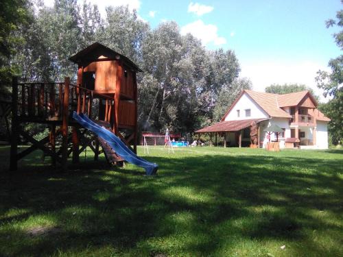 Bekescsaba Apartamento | Maci Vendégház