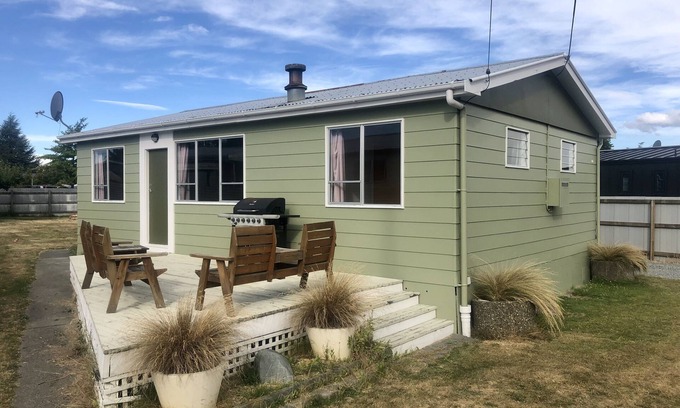 Twizel Casa | Mackenzie Cottage - 5 min walk town!