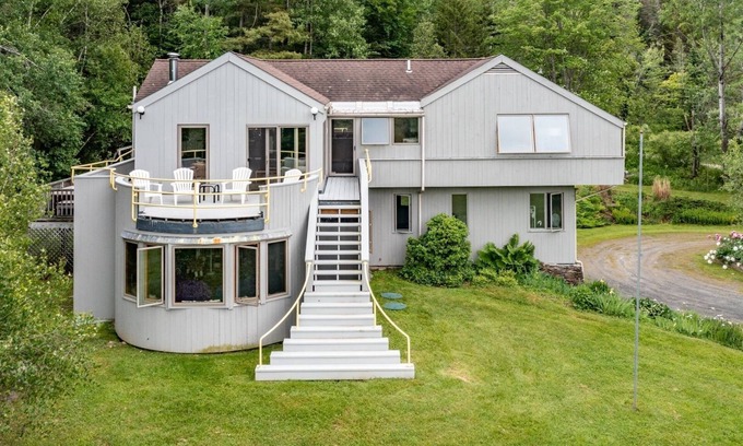 Warren Chalet De Esquí | Mad Meadows 5 Bedroom Chalet by RedAwning