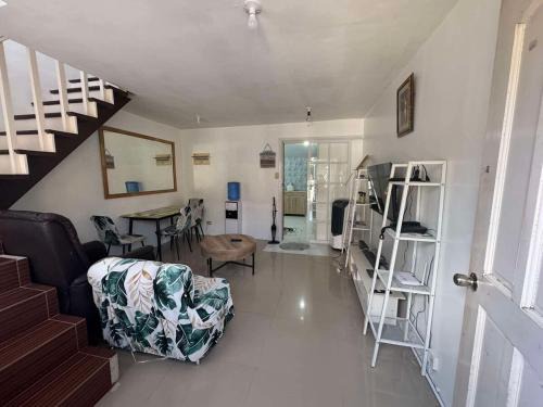 Naga Apartamento | Madam Maia Humble Abode Camella Hts Naga City