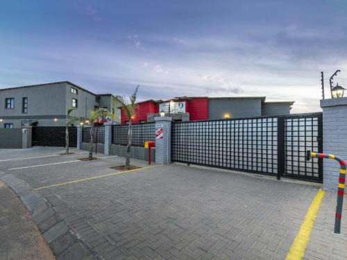 Gaborone Cama Y Desayuno | Madamz Bed & Breakfast