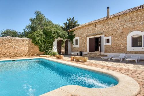 Monovar Casa | Madara