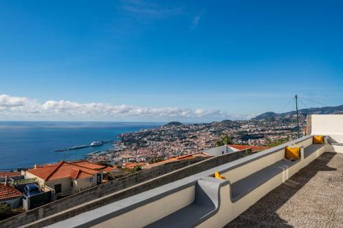 Santa Maria Maior Casa | Madeira Friendly Guest House by An Island Apart