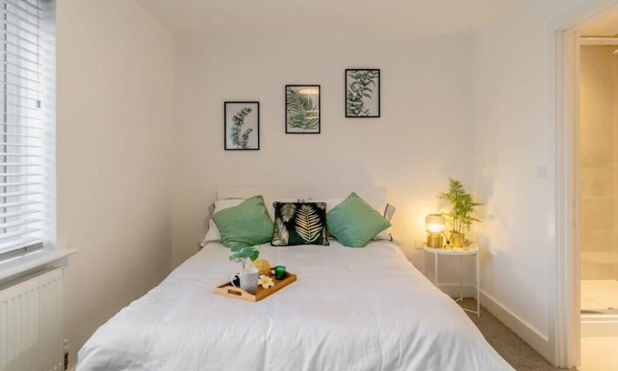 Reading Casa | MADEJSKI STADIUM-FREE PARKING-ROYAL BERK HOSPITAL