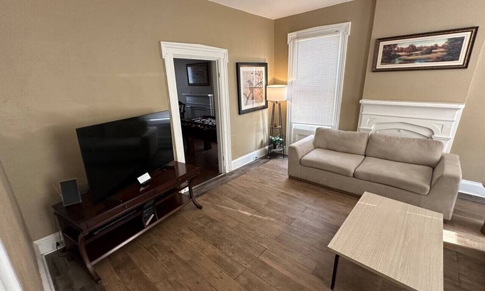 St. Charles Historic District Casa | Madison House 2 -Walk to Main St