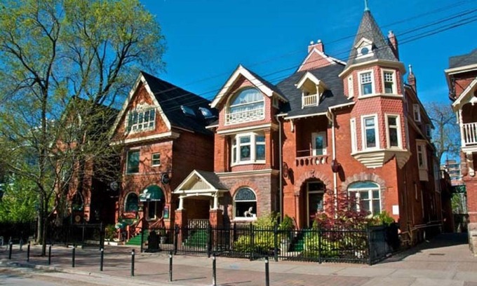Bloor Annex Hotel | Madison Manor Boutique Hotel