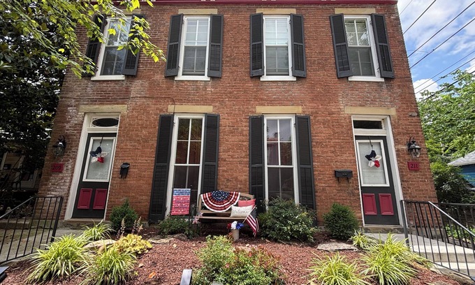 Madison Casa | "Madison Manor II" by The River: Regatta Special! Patio-Fire Pit, Grill, Hot Tub