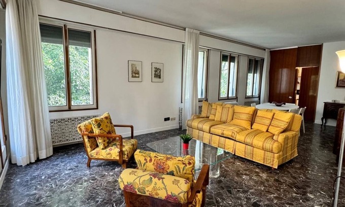 Castello Apartamento | madoneta apartment