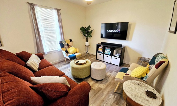North Charleston Casa | Madrona's Cottage B- Clean and cozy