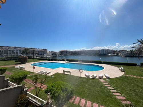 Empuriabrava Apartamento | Maena San Maurici Lago