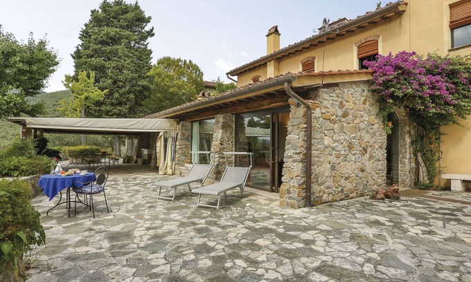 Cascine-La Croce Casa | Maestraccio by Interhome
