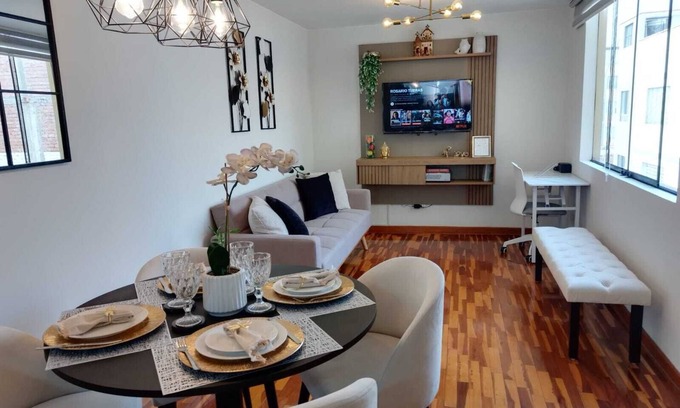 Magdalena del Mar Apartamento | Magda Mar Premiere Luxury Apartment, Wifi , 85 M2