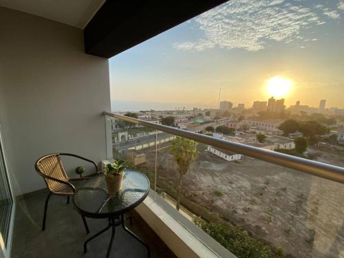 Magdalena del Mar Apartamento | Magdalena Cricket 3BR Vista al mar