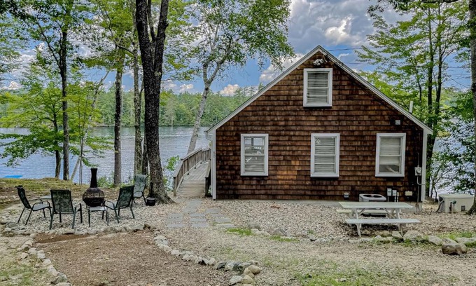 Pine River Pond Casa | Maggie's Lakeside Cottage