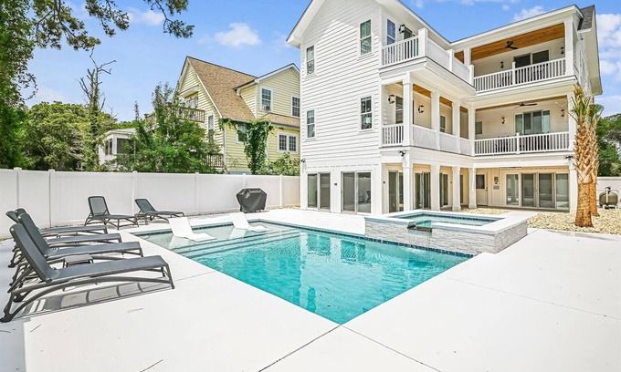 Atlantic Beach Casa | Maggie's Pearl -5BR -Pool, Hot Tub, Arcade Game