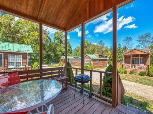 Maggie Valley Casa | Maggie Valley Cabin Rentals