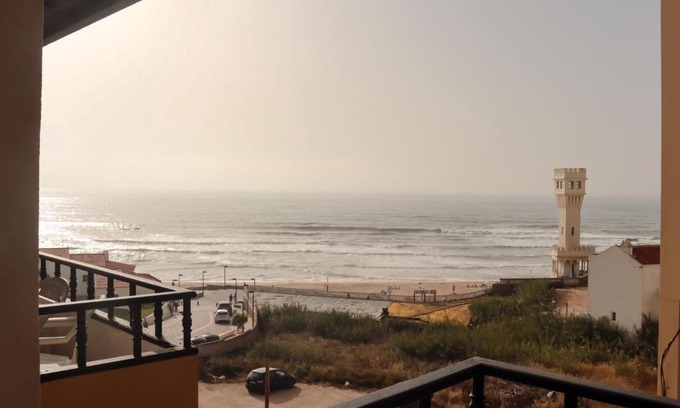 Praia de Santa Cruz Apartamento | Magic Land Apartment