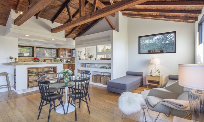 Malibu Casa | Magical 1927 Malibu Nature Cottage & Beach Retreat