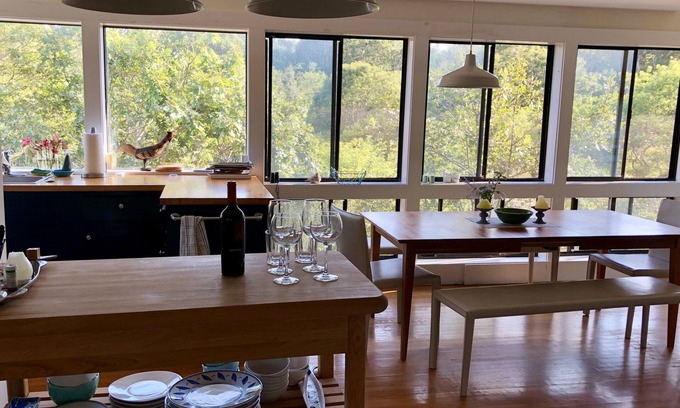 Aquinnah Casa | Casa mágica en los árboles con vistas al agua