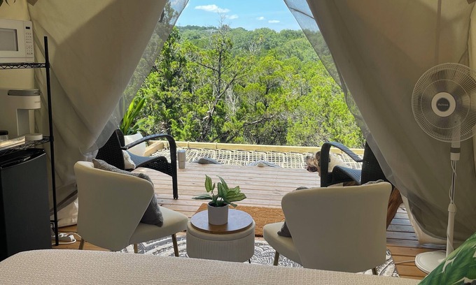 Cross Mountain Alquiler De RV | Magical Stargazing Retreat on 11 Acres in San Antonio Estrella 1