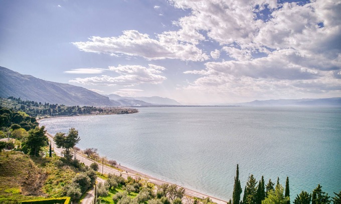 Molos-Agios Konstantinos Casa | Magical View Studios Asproneri, Kamena Vourla
