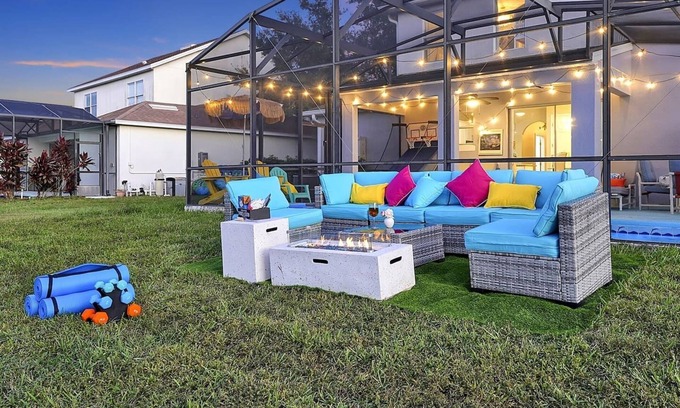 Trafalgar Village Casa | MagicalEverAfter Sleep17 Pvt Pool Game Rm LakeView
