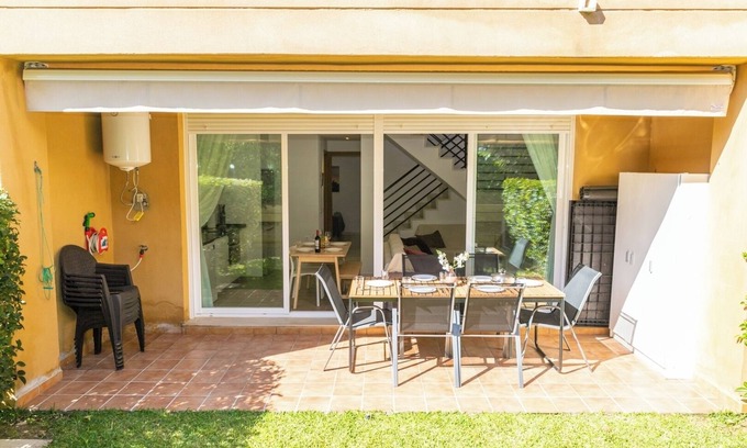 Los Caños de Meca Apartamento | Magnífica duplex renovado con piscina garaje y jardín, frente a la playa