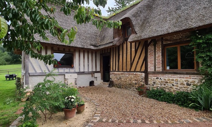 Fiquefleur-Equainville Casa | Magnificent Cottage in the middle of donkeys 10 minutes from Honfleur