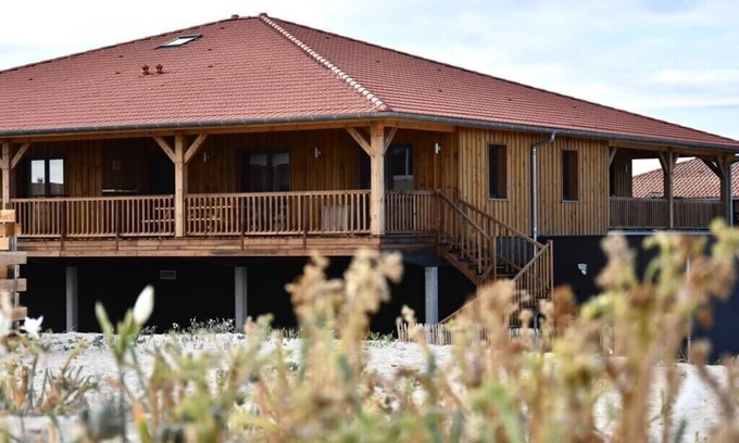Saint-Girons Plage Apartamento | Magnificent Loft 200 metres from Saint Girons beach, sleeps 9