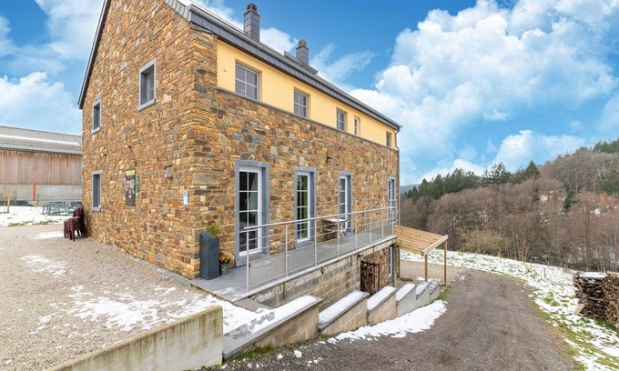 Trois-Ponts Casa | Magnífico alojamiento para 15 personas.