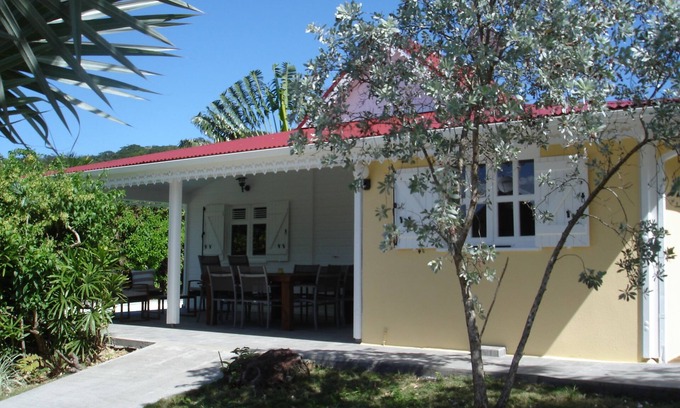 Bas Vent Villa | Magnífica villa criolla 6-8 personas con piscina y playa.