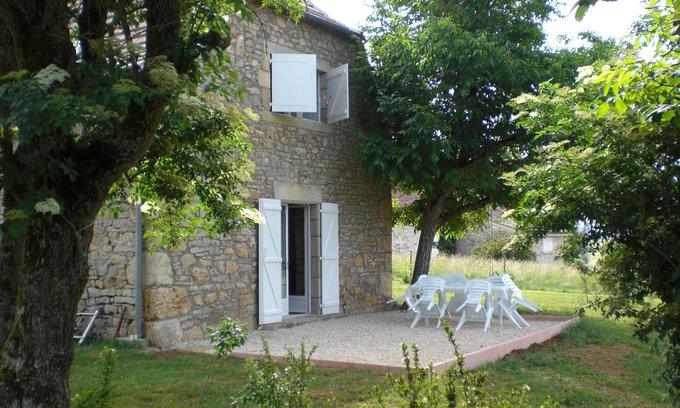 Montsales Cabaña | Magnífica casa rural en AVEYRON ubicada entre Villefranche de Rouergue y Figeac