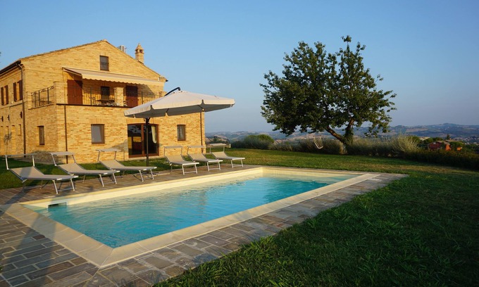 Magliano di Tenna Casa | Casa Fiore