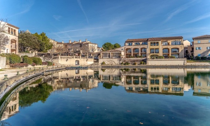 Pont Royal Apartamento | Magnificent lake view at Golf de Pont-Royal