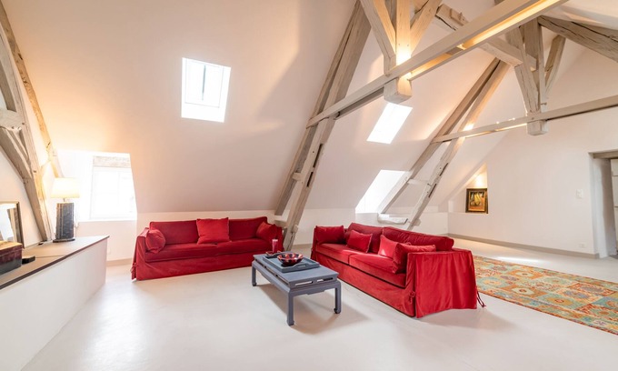 Avallon Apartamento | Magnificent Loft in Avallon 6p