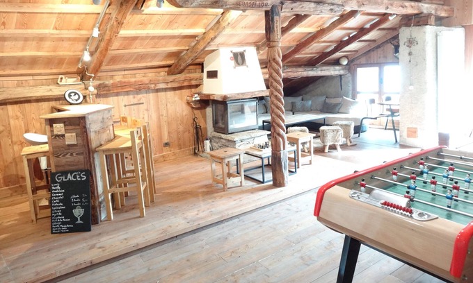 Saint-Veran Chalet De Esquí | Chalet de Lujo Magnífico a los Pies de las Pistas en St Veran