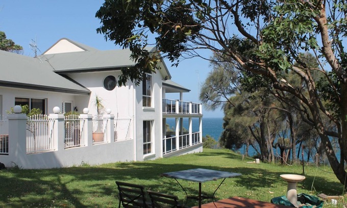 Malua Bay Casa | Magnificent Ocean Living Malua Bay