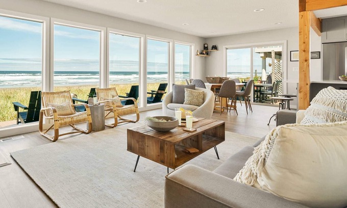 Rockaway Beach Casa | Magnificent Panoramic Ocean & Beach Views, Hot Tub, Game Room, BBQ, Fully Updated in Open Layout