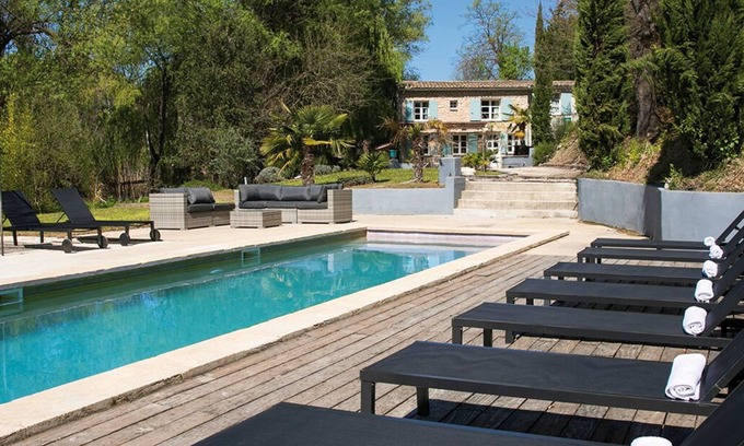 Crillon-le-Brave Casa | Magnificent restored farmhouse in Crillon-le-Brave with swimming pool