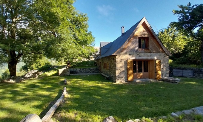 Loudervielle Casa | Magnificent renovated barn in the Louron valley
