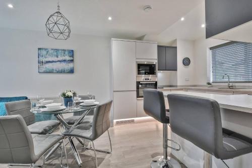 Sheffield Casa | Magnificent, Renovated Whole House With Garden